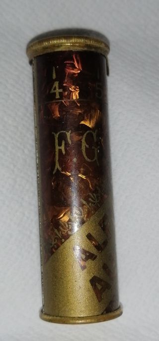 Antiguo tubo agujas de gramofono