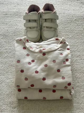 Lote chándal y zapatillas