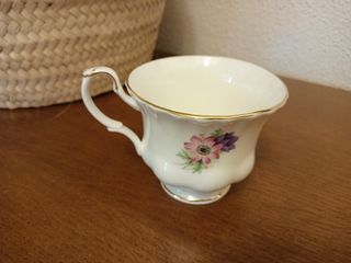 Taza Royal Kent.