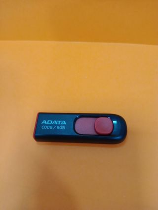 Pendrive USB Adata 8Gb in ottime condizioni