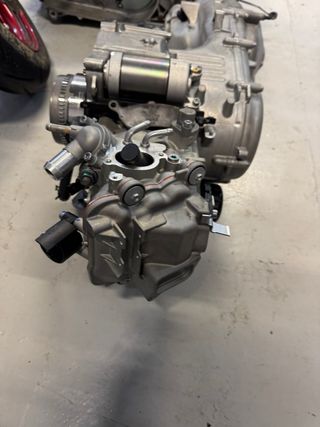 Despiece motor bmw c400 c600 c650