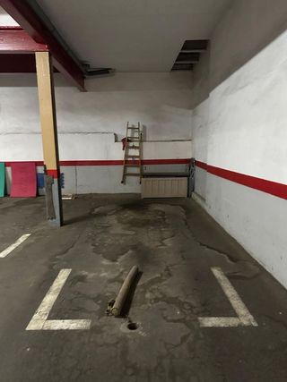 Garaje en venta en Gavarra en Cornellà de Llobregat