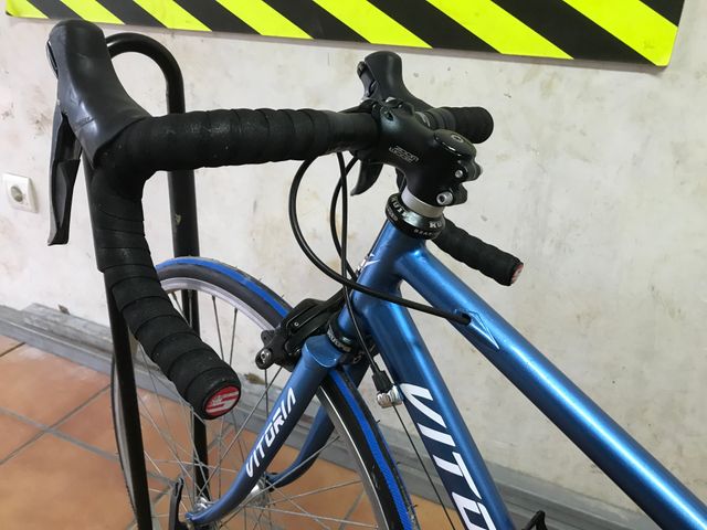 Bicicleta carretera escuelas Vitoria Bambino 600