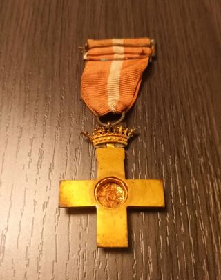 Medalla CRUZ MERITO MILITAR