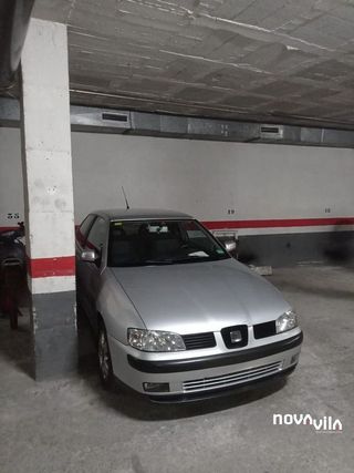 Garaje en venta en Barri Antic - Centre en Viladecans