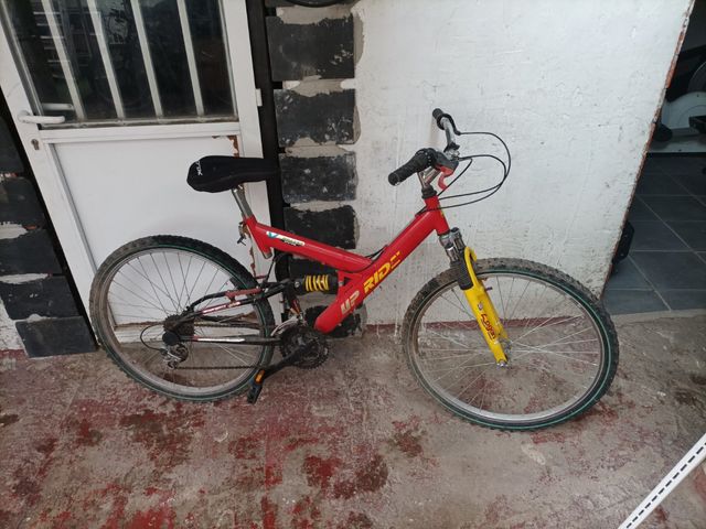 Bicicleta llanta 26 doble suspensió roja