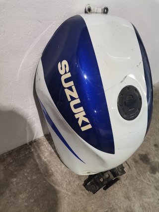 Deposito gasolina Suzuki Gsxr1000 Srad
