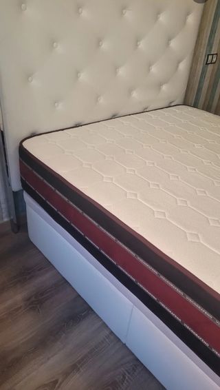 Canapé de 150cm de polipiel blanca
