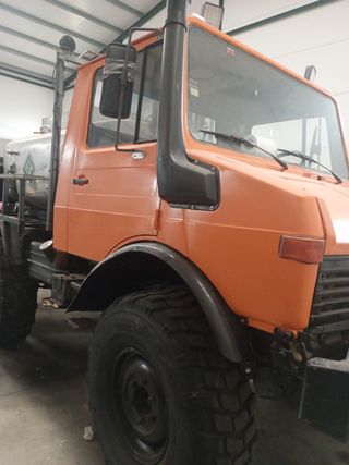 Oportunidad Unimog 1000 atomizador arboles y viñas
