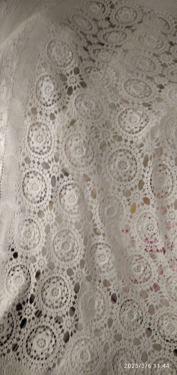 Colcha ganchillo blanca. Blanco roto