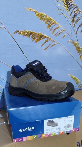 Botas de trabajo Cofán sin estrenar.