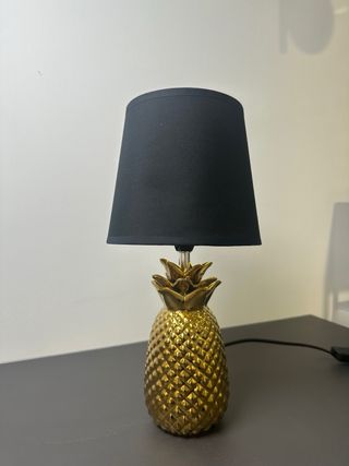 Lampada da tavolo oro e nera