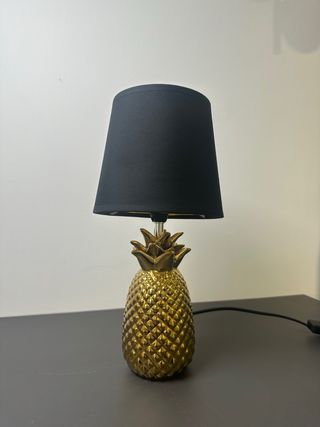 Lampada da tavolo oro e nera