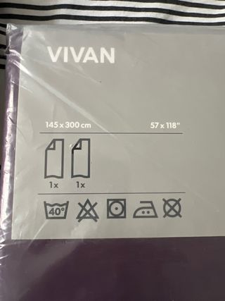 Juego 4 patas de cortina. Color púrpura.