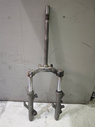 Tija horquillas Yamaha majesty 125 2003