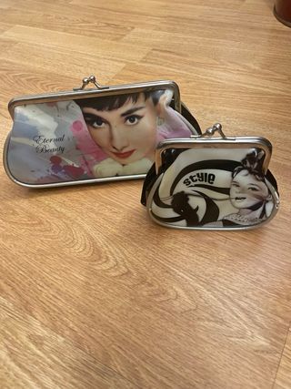 2 monederos de Audrey Hepburn