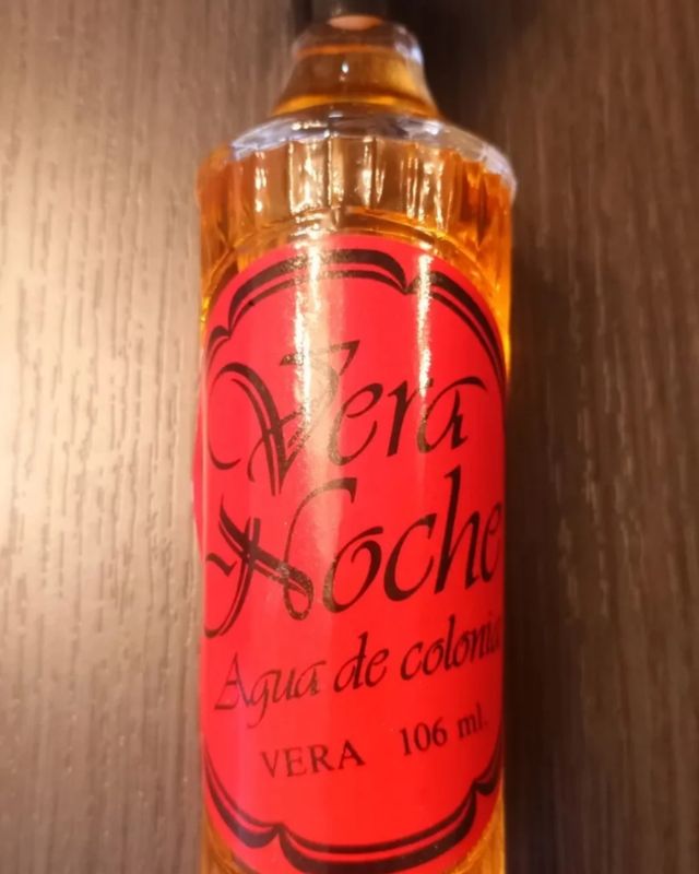 Antigua Agua de Colonia Perfume VERA NOCHE