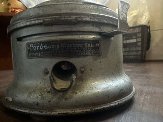 Maquina expenedora de chicles ford