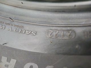 215 70 R16 100H KUMHO CRUGEN HP71