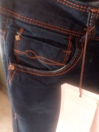 Pantalón acampanado talla 38