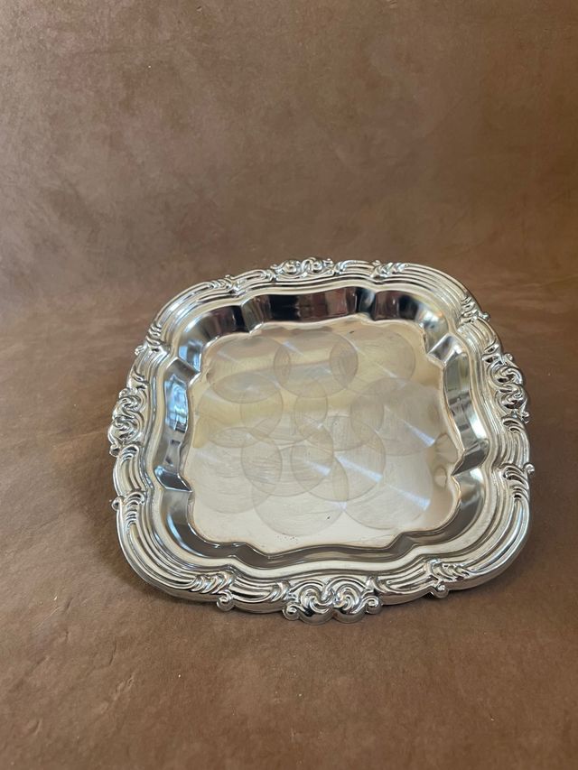 Bandeja plateada
