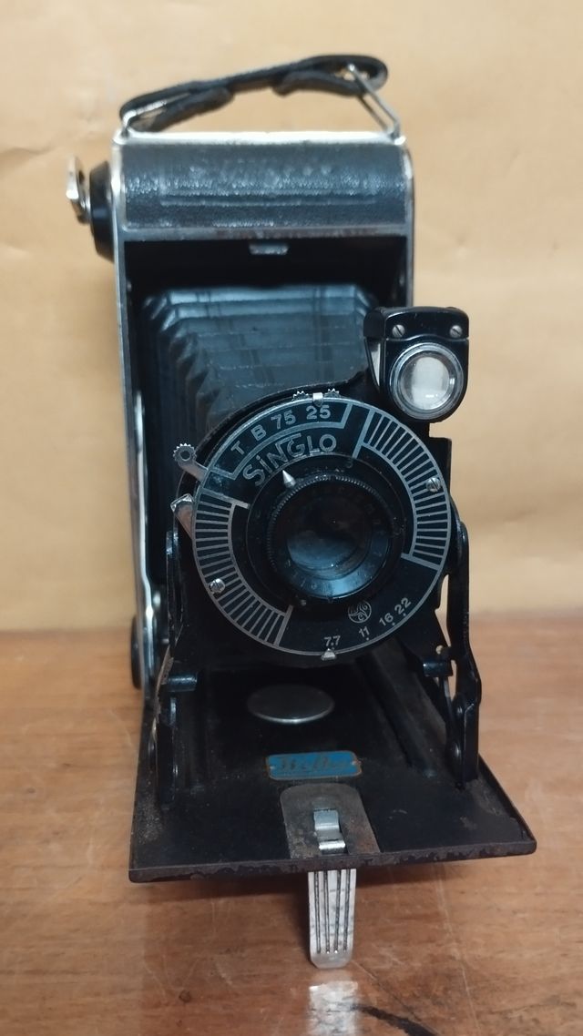 Antigua cámara fotográfica - Welta Singlo - 1956