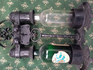 Botellero antiguo con candado decoración vontage