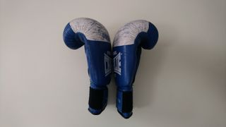 Charlie años 90 F.E.B. 8-OZ Guantes de Boxeo