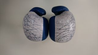 Charlie años 90 F.E.B. 8-OZ Guantes de Boxeo