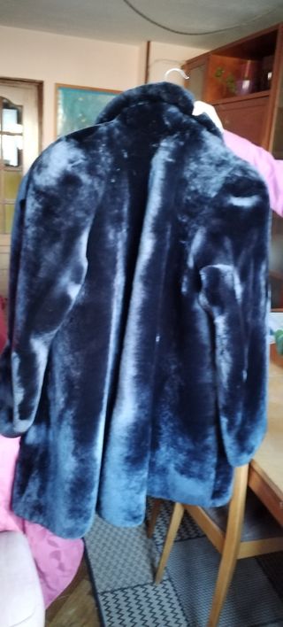 Abrigo de mutón azul