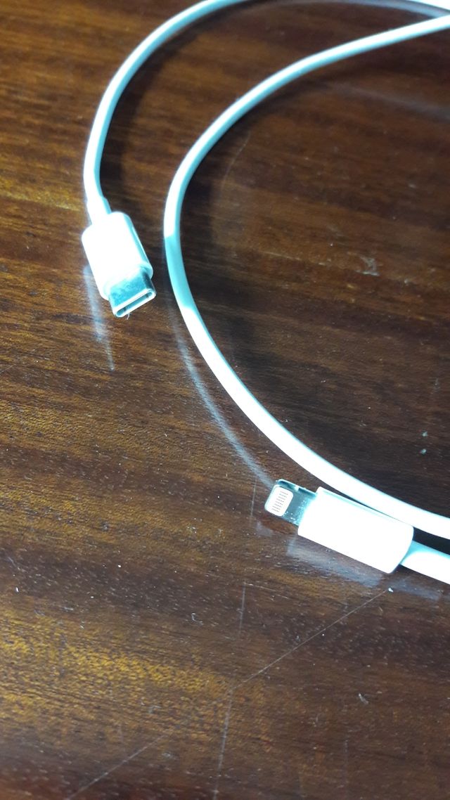 Vendo cable p cargar iPhone