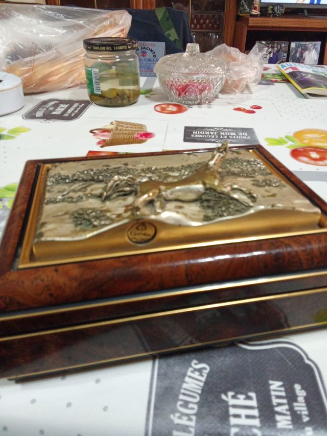 Caja antigua P Guzzimi