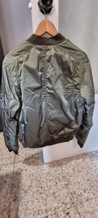Chaqueta Bomber de Zara