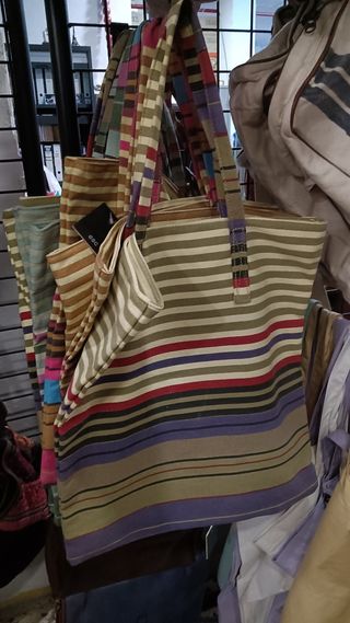Bolsa de mano y bolsos Urbaks
