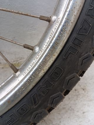 Cerchio + pneumatico 21"