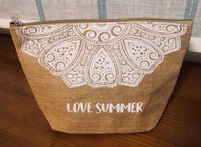 Neceser yute Alehop a estrenar