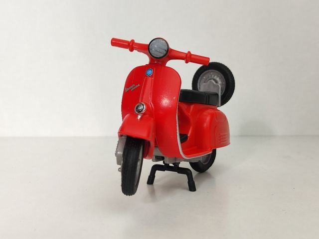 Vespa roja de Playmobil original