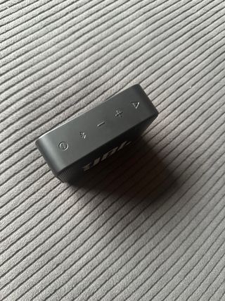 Altavoz JBL inalámbrico