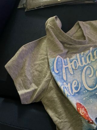 Maglietta con scritta Coca cola