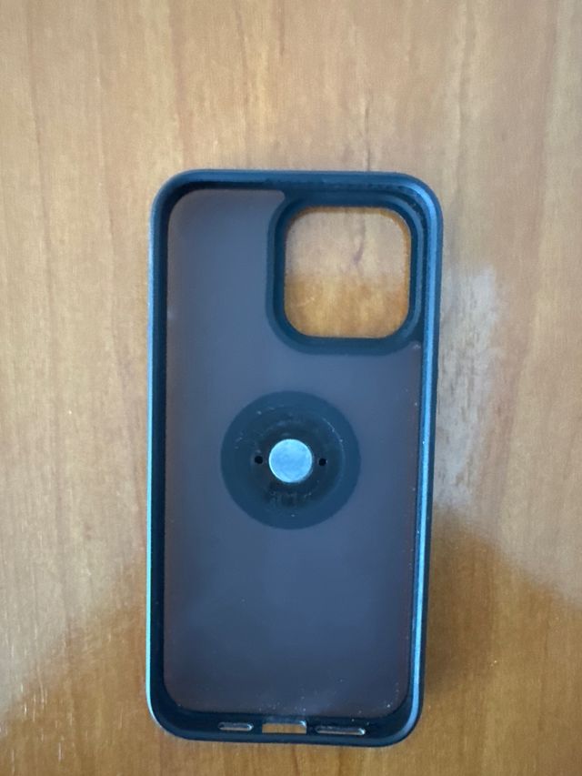 Funda iphone 15 pro max con iman y sujecion dedo