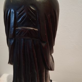 Antigua escultura china de madera tallada