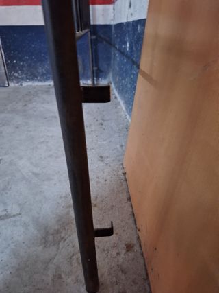 Cabecero (190cm x 160cm) de forja + 2 lamparitas
