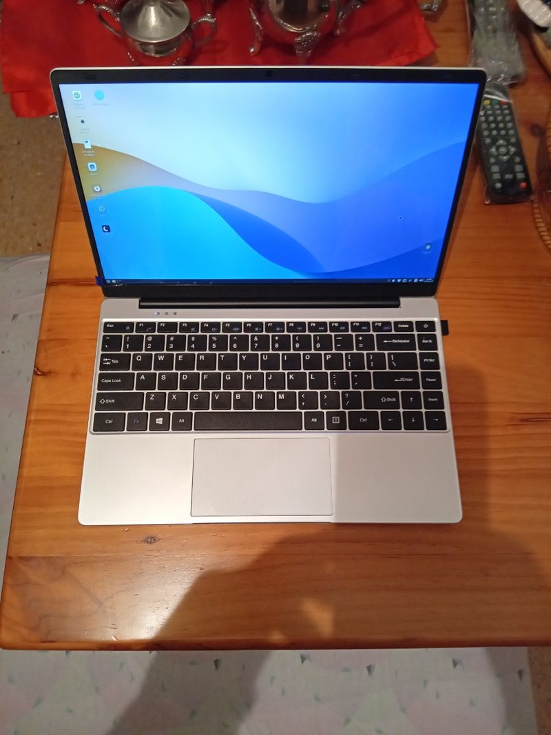 Ordenador portátil modeloA2 con 2 TB discoMMC m2