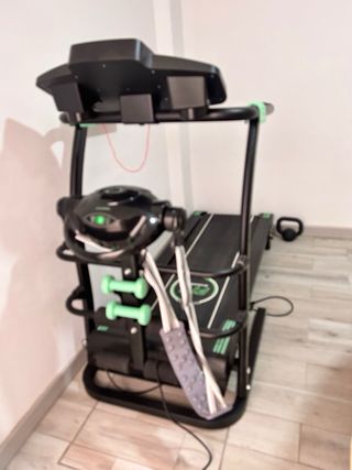 Cinta de correr cecotec con masajeador.