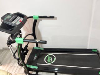 Cinta de correr cecotec con masajeador.