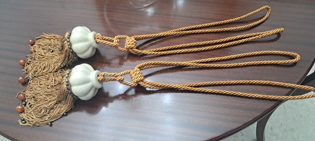 Colgantes de cortinas.