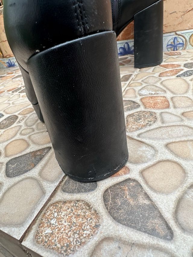 Botas negras tacon