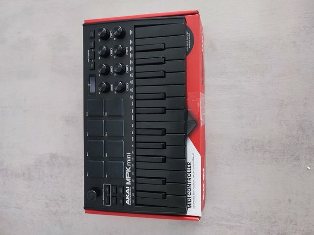 Controller tastiera Akai MPK mini