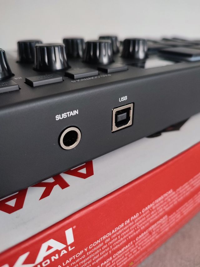Controller tastiera Akai MPK mini