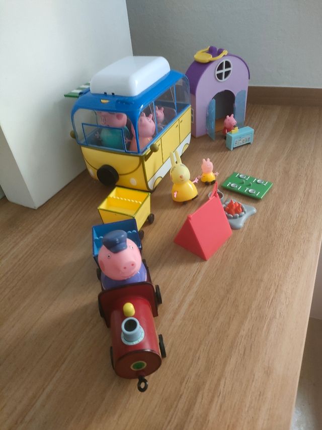 Caravana, tren, tienda Pepa Pig